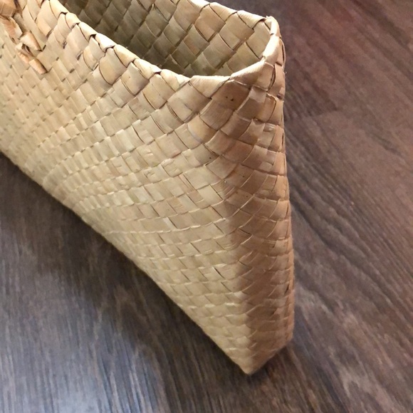 Vintage Woven Palm Leaf Purse - Picture 15 of 16